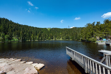 The Mummelsee in the Black Forest surrounded by mountains_Baden-Wuerttemberg, Germany, Europe