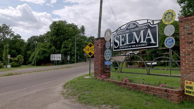 Welcome to Selma, Alabama sign with gimbal video stable.
