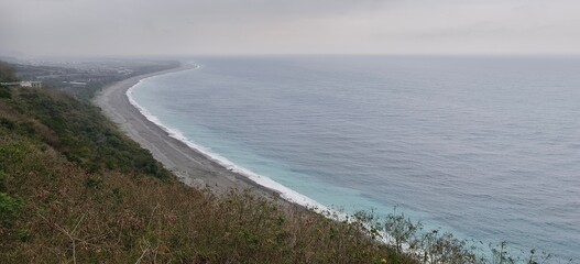 Fototapeta na wymiar The blue sea next to Taiwan Line 11