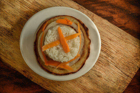 Rice accompanied by arepa%3A flavors of Colombia