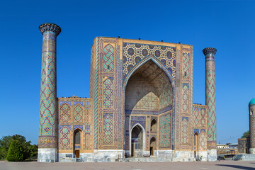 Fototapeta na wymiar Ulugh Beg Madrasa, Samarkand, Uzbekistan
