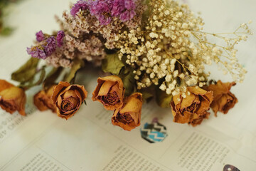 how to store a dried bouquet of flowers