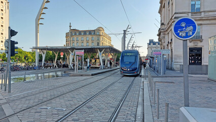 La gare du tramway de Bordeaux devant la gare Saint-Jean, Gironde, Nouvelle-Aquitaine, France.