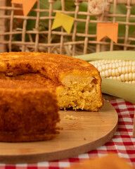 Bolo de milho, bolo de festa junina, bolo de milho com requeijão, comida de festa junina, festa junina