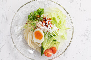 サラダうどん　salad udon