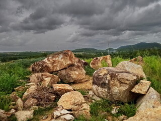 raining to the stone