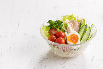 サラダうどん　salad udon