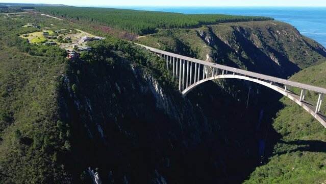 Bloukrans Bridge the worlds highest Bungi jump