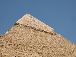 Fototapeta na wymiar Sunny Cheops Pyramid Top: Exploring an Ancient Geometric Wonder 