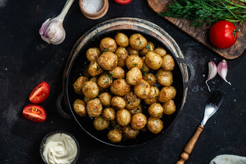 Baked new potatoes in a bowl