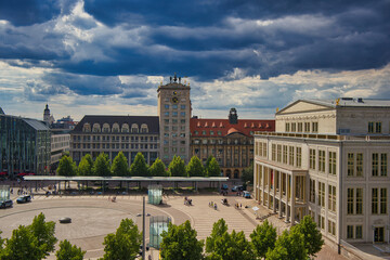 Blick auf den Augustusplatz mit Oper in Leipzig, Sachsen, Deutschland