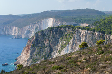 Fototapeta na wymiar cliffs of Zakynthos
