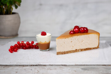piece of cheesecake with cherries_cream caramel