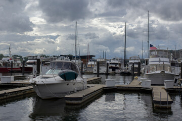 Fototapeta premium Dock and boat on Potomac river Washington DC