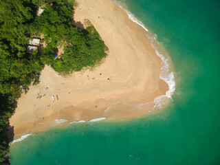 Bela praia em Ubatuba, litoral de São Paulo, Brasil