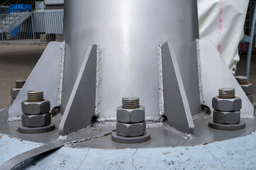 Connecting large pipes close up