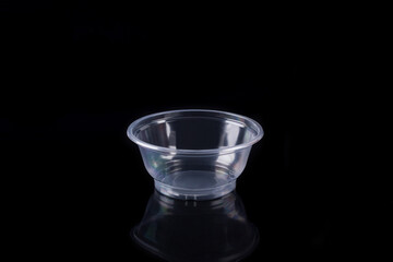 Disposable bowls for takeaway tableware supplies are practical and convenient