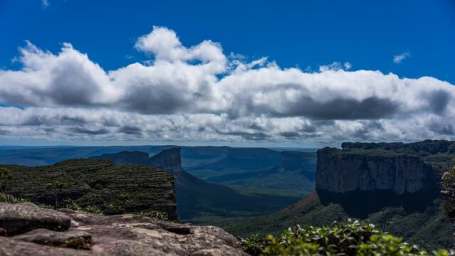 Pai Ignacio's breathtaking view of Chapada Diamantina's valleys and cliffs