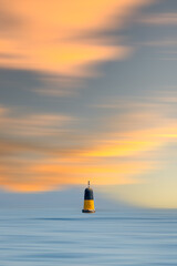 Fototapeta premium Balise de Rabiou avec un filet pose longue 