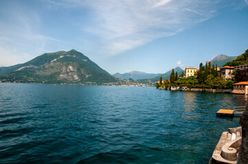 Naklejka premium Vedute panoramiche del lago di como