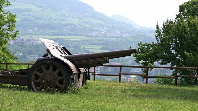 TRENTO MAUSOLEO CESATE BATTISTI