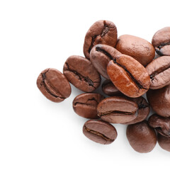 Obraz premium Heap of coffee beans on white background