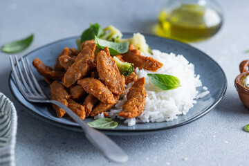 Cooked meat with rice and spices