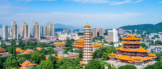 Obraz premium Scenery of Baoen Pagoda and Five Hundred Arhat Hall in Xichan Temple, Fuzhou, Fujian, China