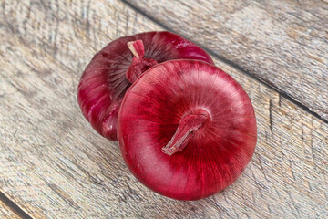 Ripe violet onion for cooking