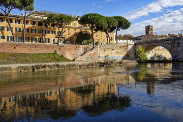 Les rives du Tibre à Rome