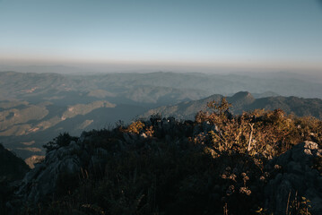 Obraz premium Trekking in Thailand's mountain 