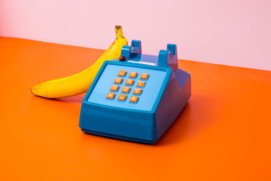 Plastic dummy table phone with banana