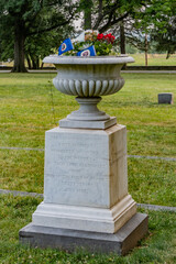 Obraz premium Memorial Urn, First Minnesota Infantry Regiment, Soldiers National Cemetery, Gettysburg Pennsylvania USA
