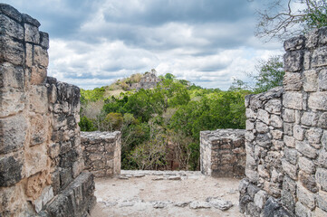 Fototapeta na wymiar Maya Ruins in the Jungle
