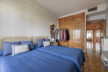 Bedroom with two single beds