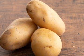 じゃがいも　potatoes