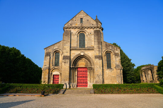 Roman Catholic Church of Saint Pierre au Parvis ("Saint Peter on the Square") in the city center of Soissons in Aisne, Picardie, France
