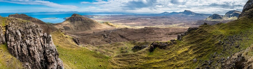Fototapeta premium Beautiful panorama view of Quiraing, Scotland, Isle of Skye