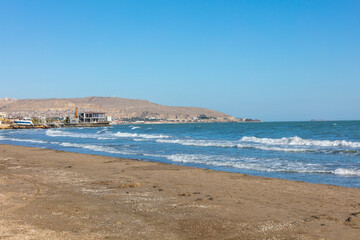 Fototapeta na wymiar Azerbaijan Coast of the Caspian Sea on a sunny autumn day