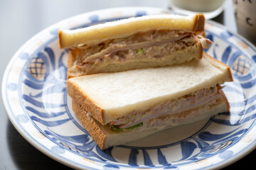 シーチキンサンド