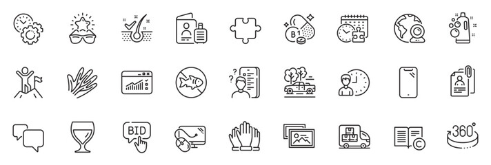 Fototapeta na wymiar Icons pack as Copyright, Video conference and Thiamine vitamin line icons for app include Speech bubble, Clean bubbles, Bid offer outline thin icon web set. Working hours, Leadership. Vector