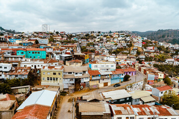 Fototapeta na wymiar view of the city of Valparaiso in Chile