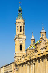 Fototapeta na wymiar Towers of the Basilica del Pilar