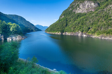 Fototapeta na wymiar Lago di Vogorno lake, reservoir in the Verzasca valley, Ticino, Switzerland, Europe