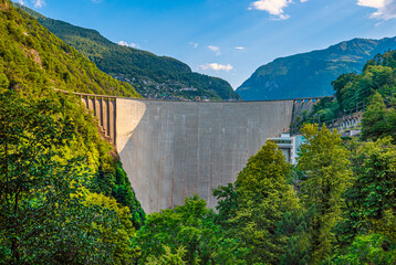 Dam Lago di Vogorno Tenero Contra Verzasca, Tessin, Switzerland
