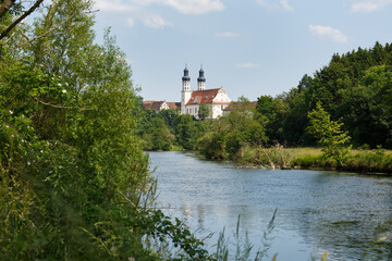 Fototapeta na wymiar Ausblick auf Kloster in Obermarchtal an der Donau (Alb-Donau-Kreis)