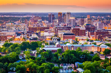 Fototapeta na wymiar Birmingham, Alabama, USA downtown city skyline.