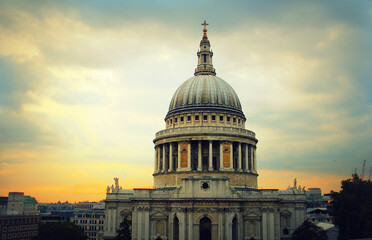 Fototapeta na wymiar St Paul's cathedral in London and sky with clouds .