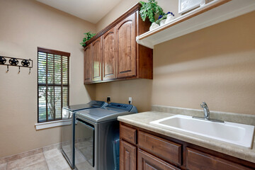 Laundry room 