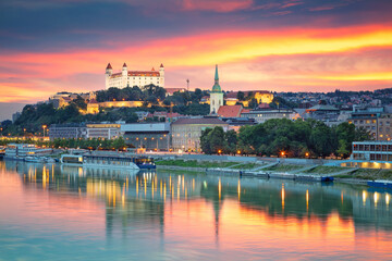 Obraz premium Cityscape image of Bratislava, capital city of Slovakia during sunset.